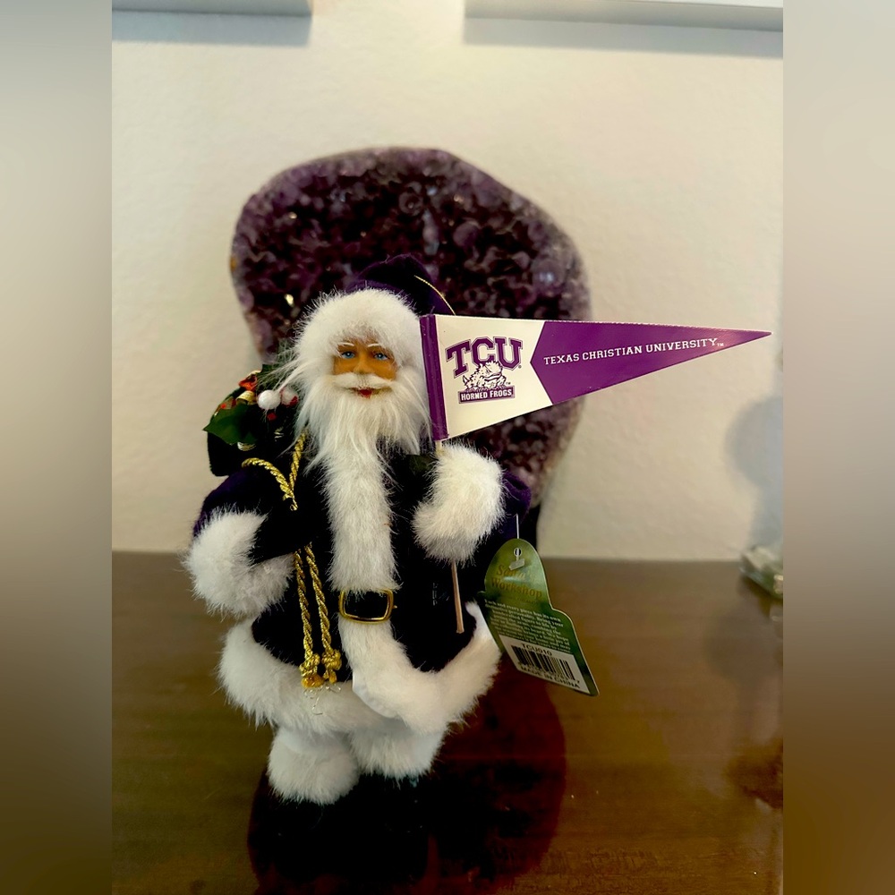 NWT: TCU Santa, Santa’s Workshop